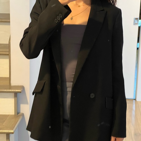Aritzia black blazer - Picture 2 of 8